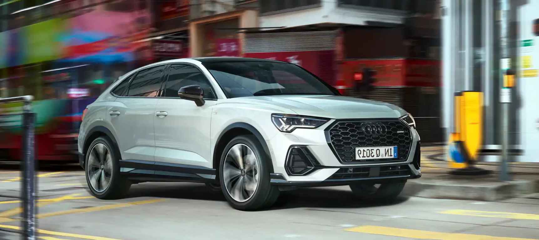 Q3 Sportback 2025slider_item_xaQXd3